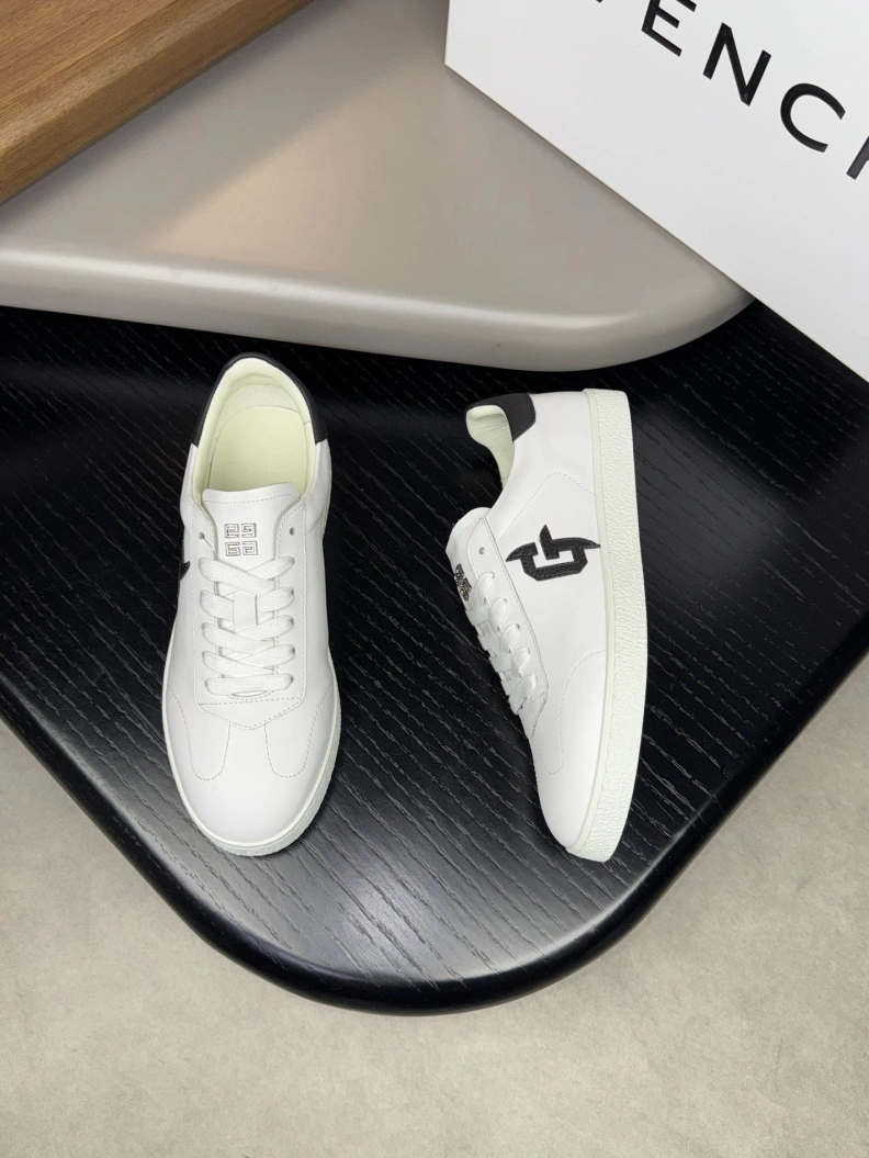 Gxvxnchy Sneakers Compact 152446