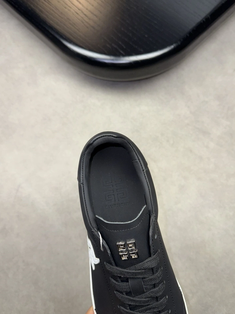 Gxvxnchy Sneakers Comfortable 152445