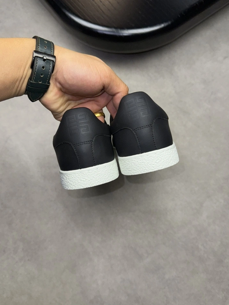 Gxvxnchy Sneakers Comfortable 152445