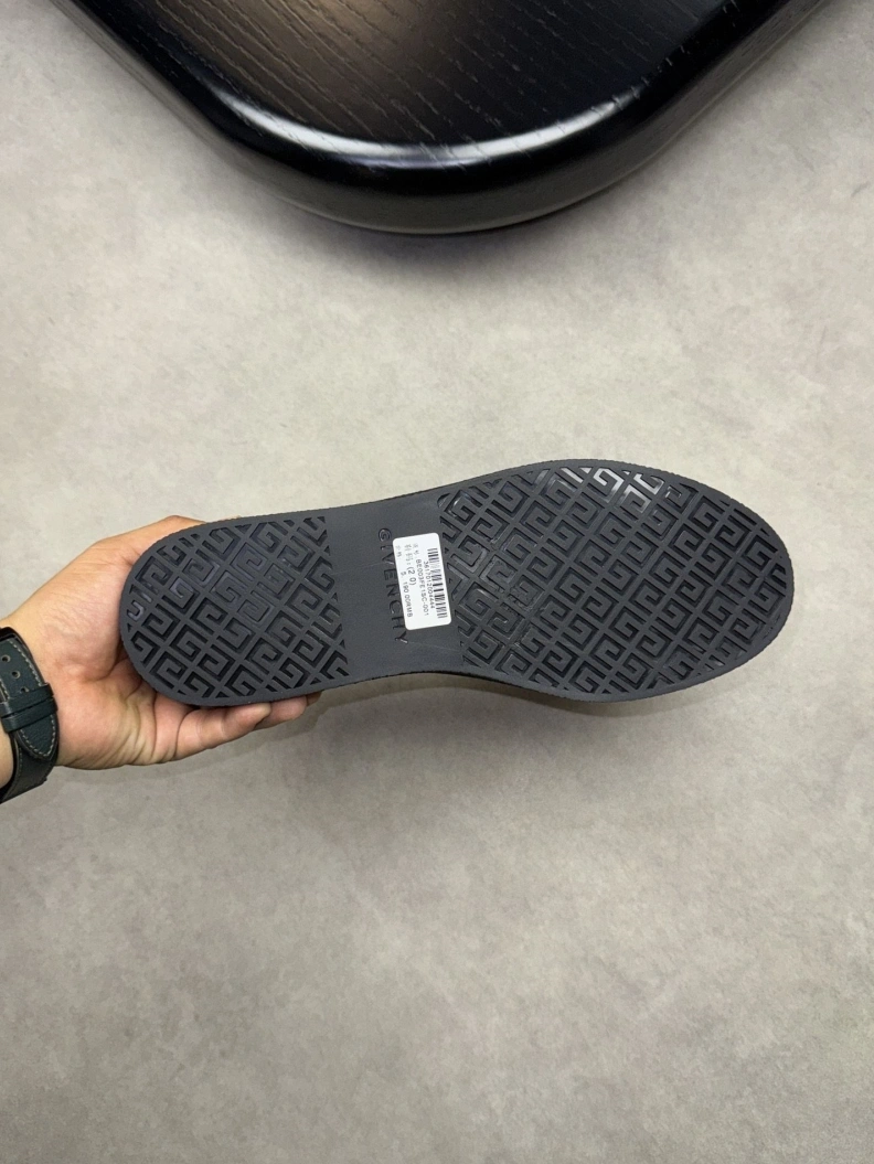 Durable Gxvxnchy Sneakers 152443
