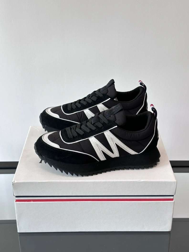 Minimalist Mxnclxr Sneakers 197340