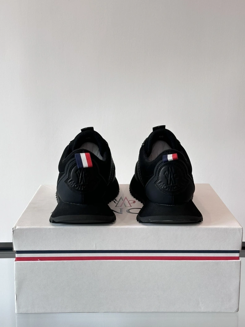 Mxnclxr Sneakers Sleek 197328