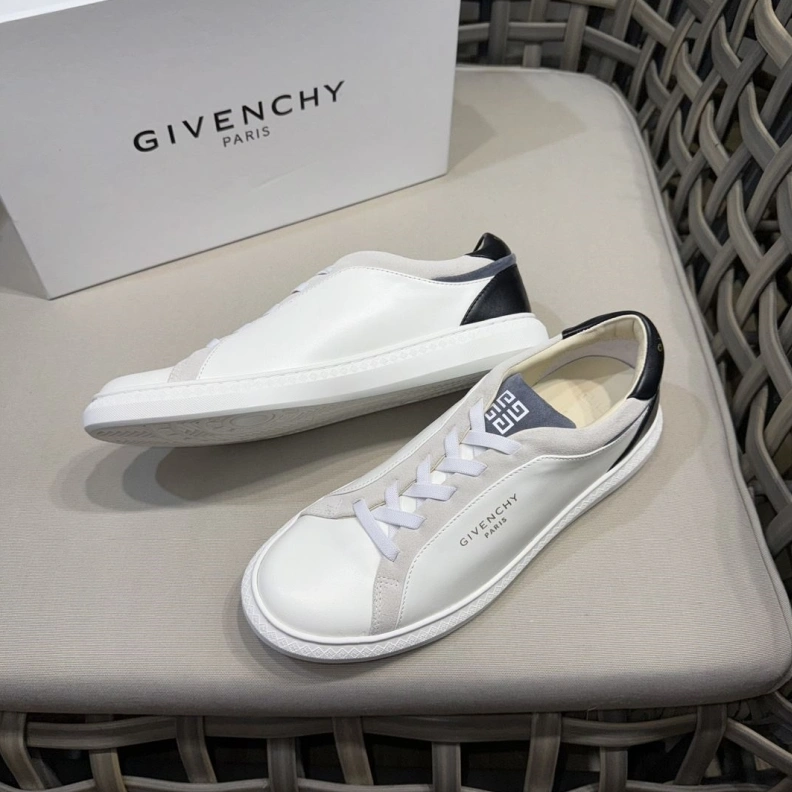 Popular Gxvxnchy Sneakers 152439