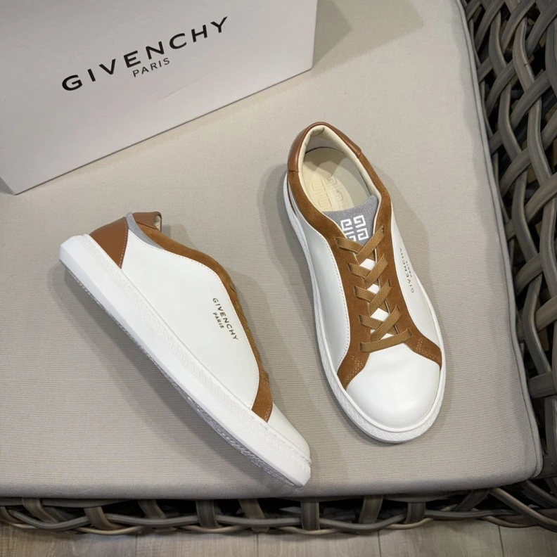 Gxvxnchy Sneakers WellDesigned 152436