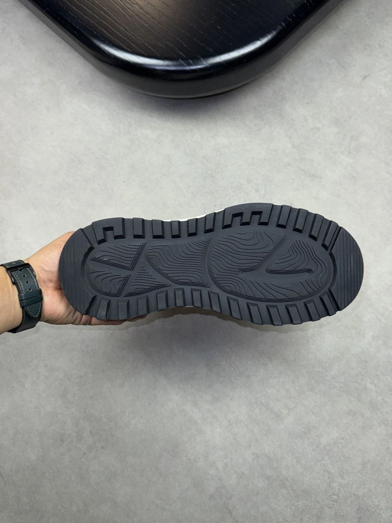 Flexible Gxvxnchy Sneakers 152424