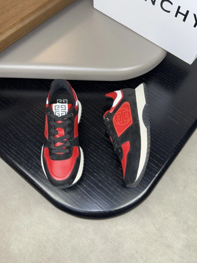 Unique Gxvxnchy Sneakers 152429