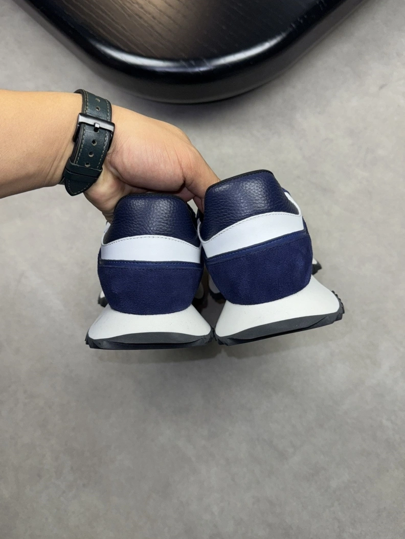 Gxvxnchy Sneakers Flexible 152417