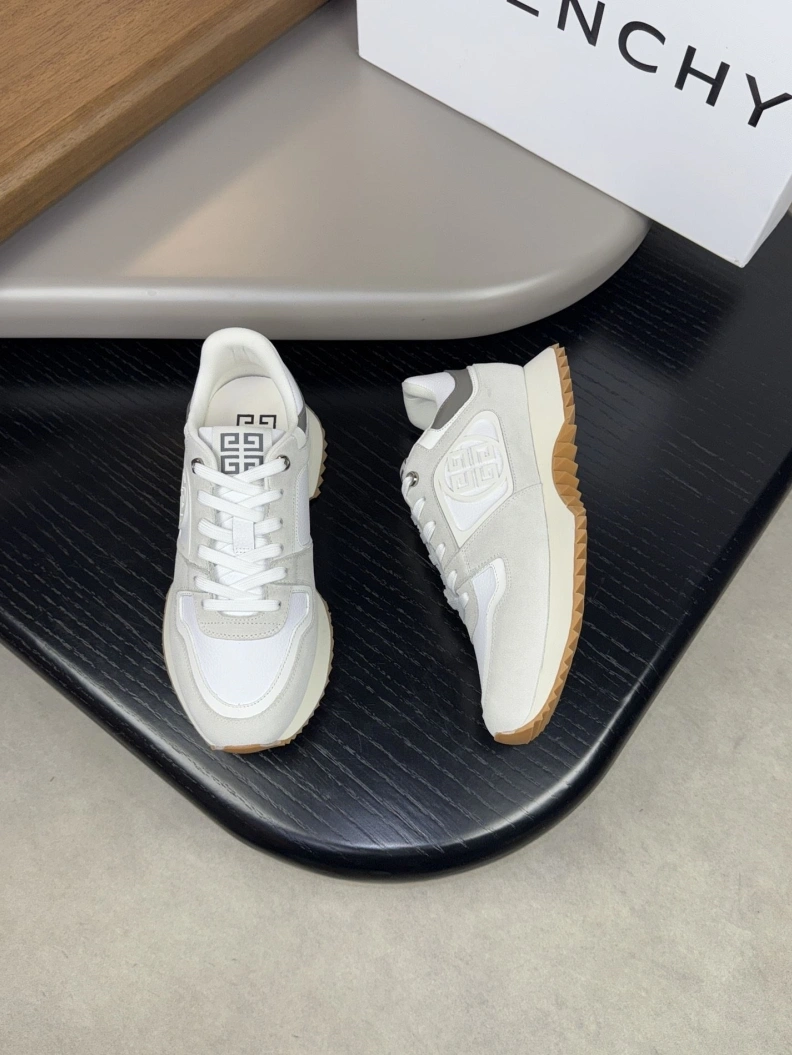 Efficient Gxvxnchy Sneakers 152423