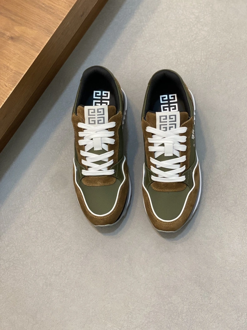 Gxvxnchy Sneakers Bright 152431
