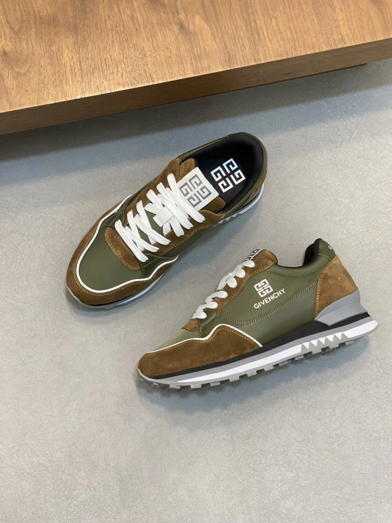 Gxvxnchy Sneakers Bright 152431