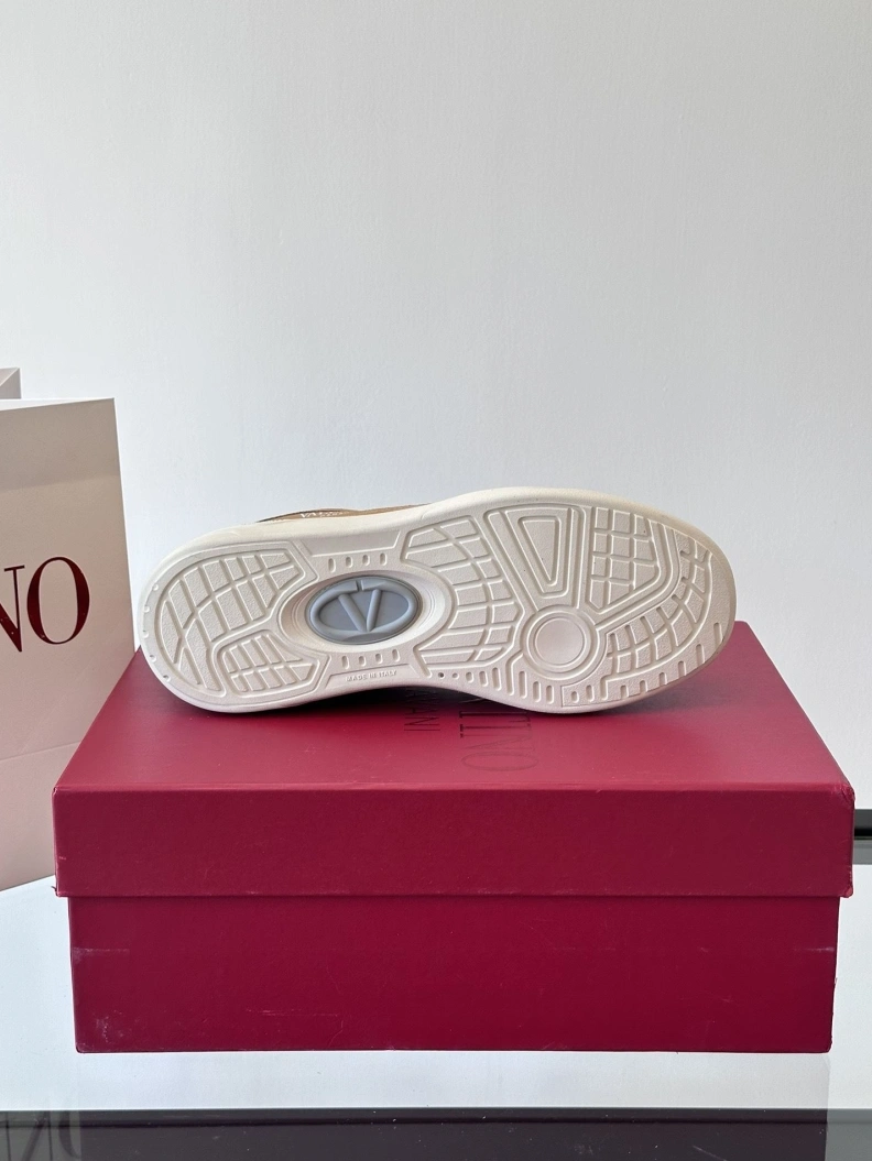 Sophisticated Vxlxntino Sneakers 229155
