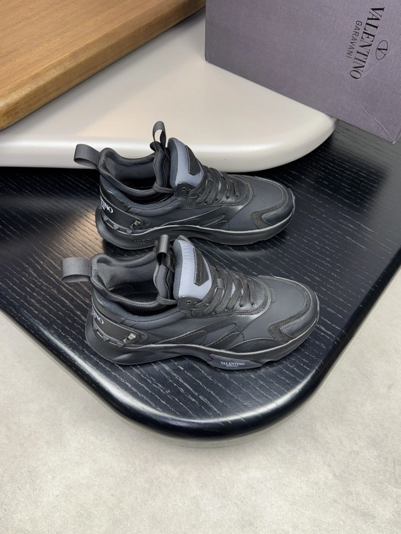 GoAnywhere Vxlxntino Sneakers 229134