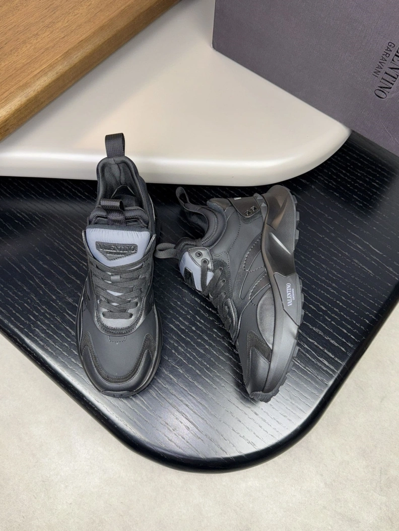 GoAnywhere Vxlxntino Sneakers 229134