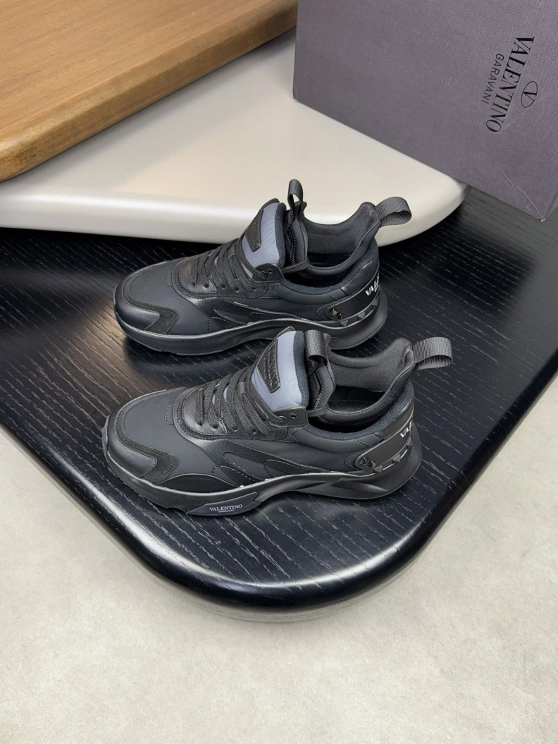 GoAnywhere Vxlxntino Sneakers 229134