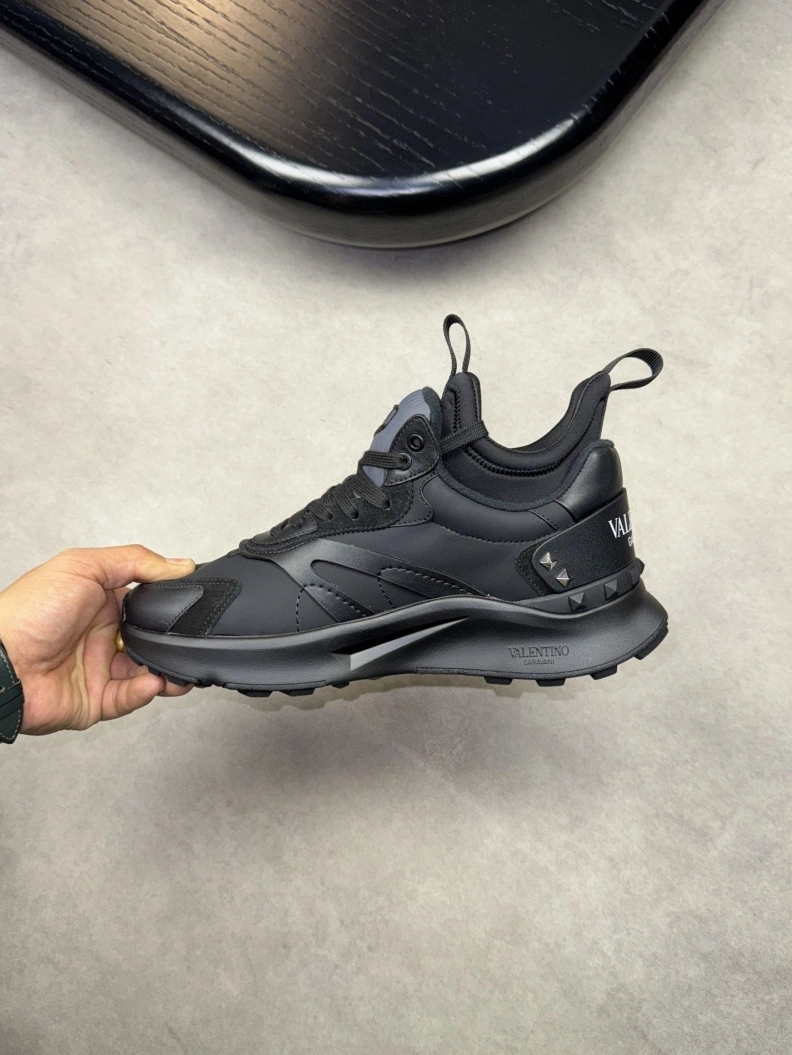 GoAnywhere Vxlxntino Sneakers 229134