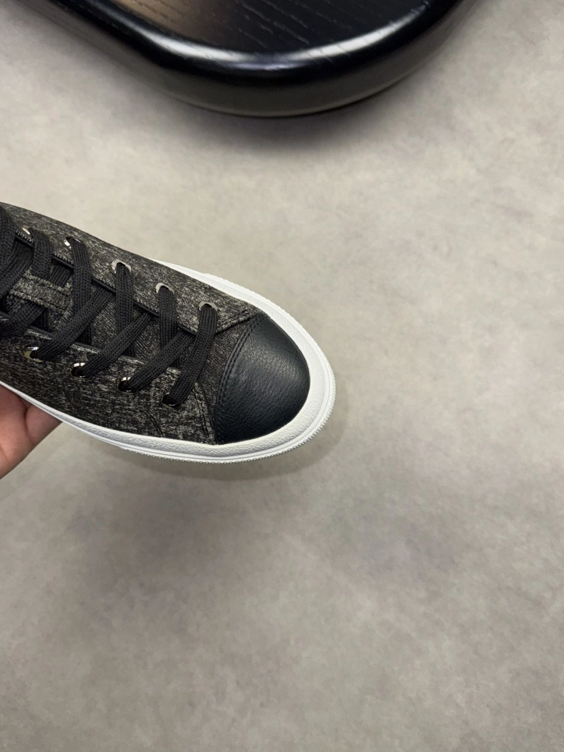EasyMatch Gxvxnchy Sneakers 152435