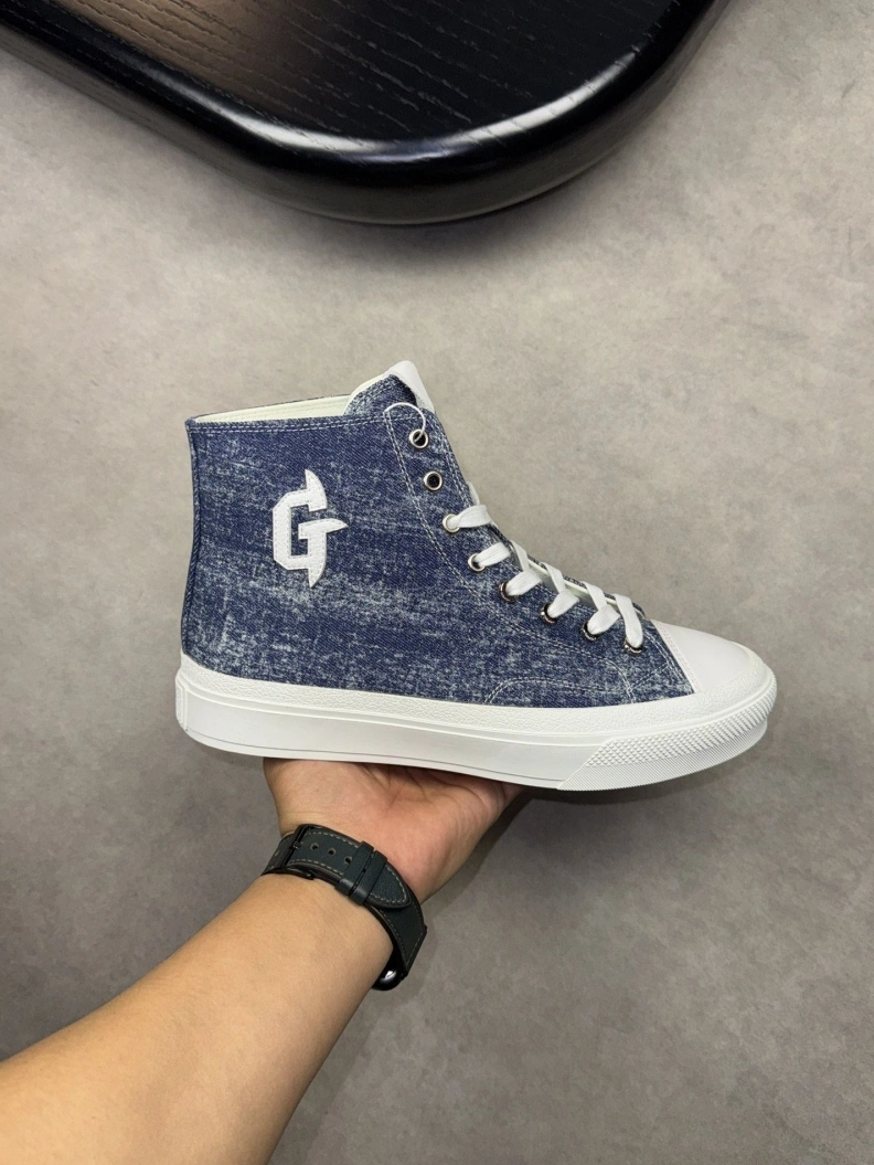 ModernLook Gxvxnchy Sneakers 152411