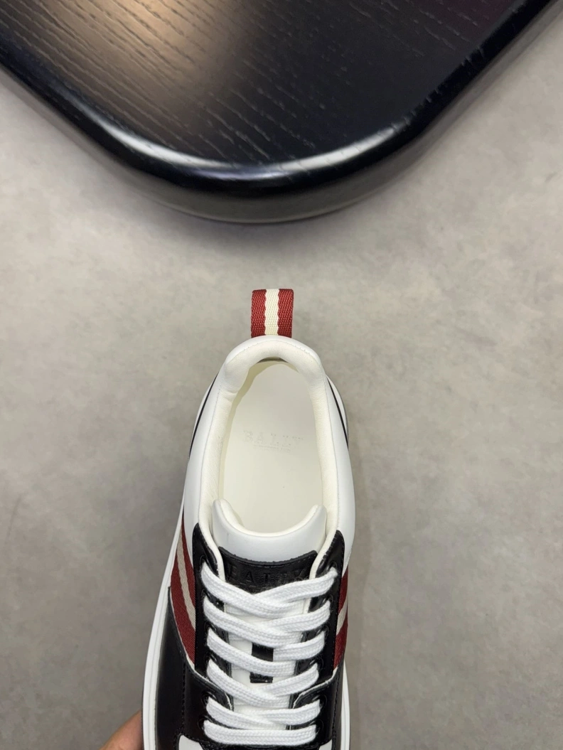 Othxr Sneakers WellDesigned 210766