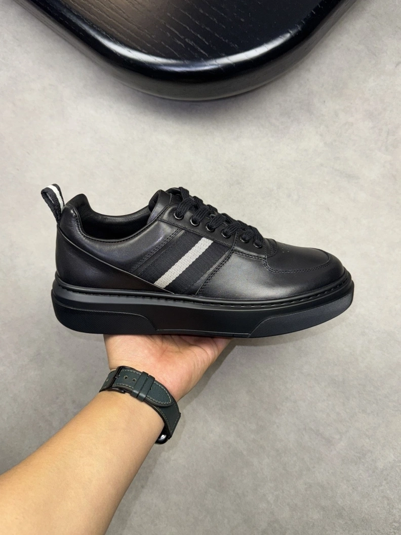 EyeCatching Othxr Sneakers 210728