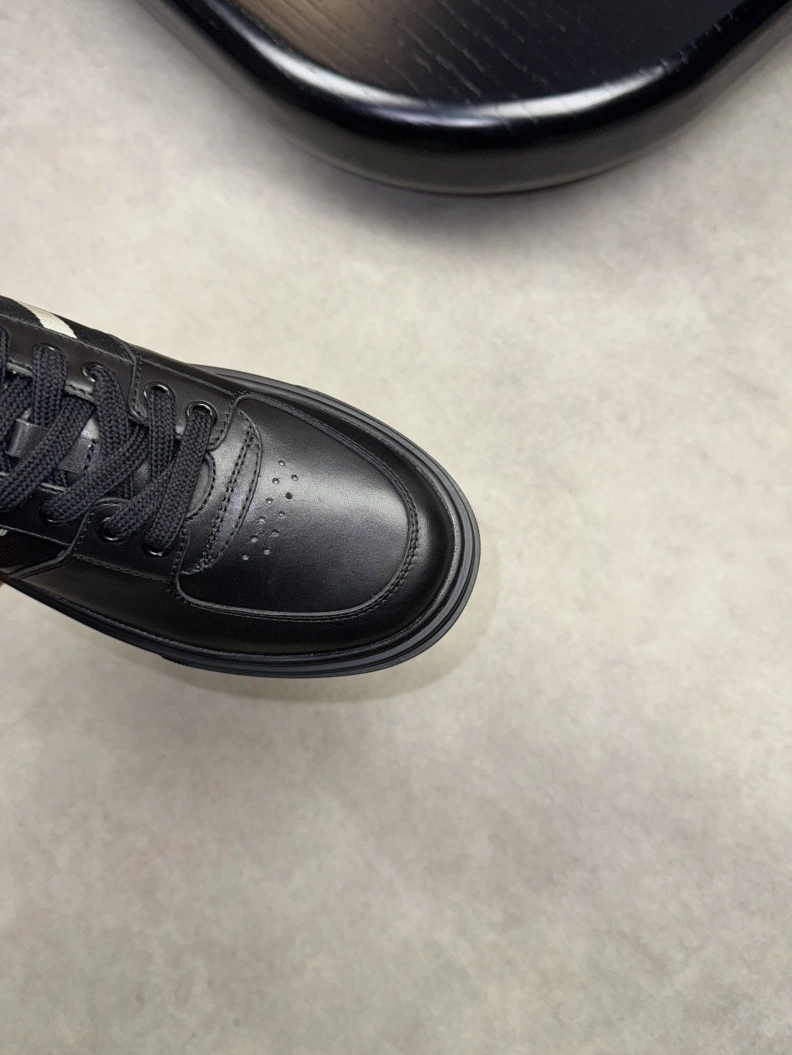 EyeCatching Othxr Sneakers 210728