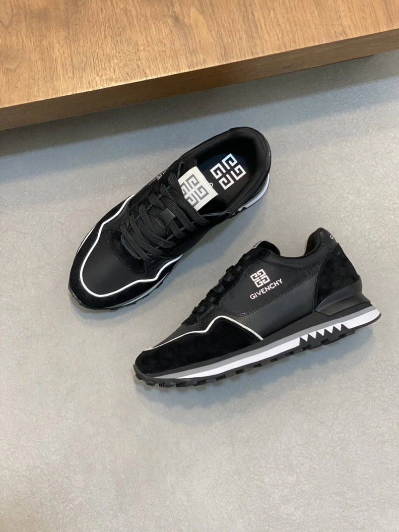 TopPick Gxvxnchy Sneakers 152410