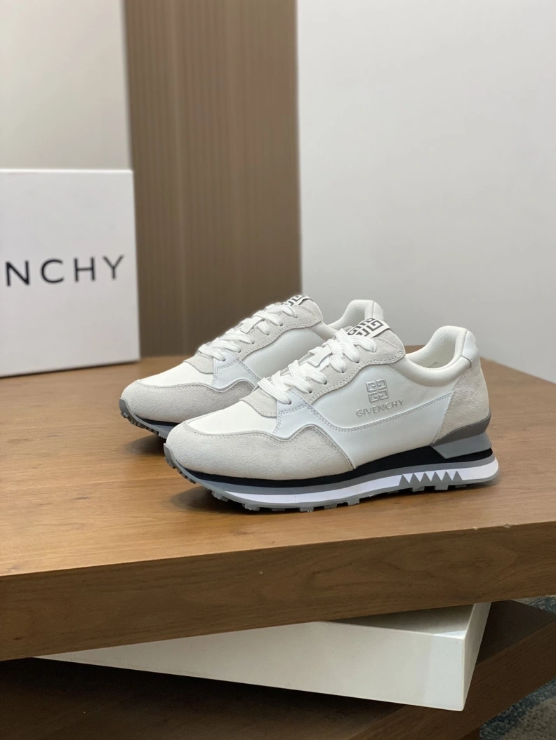 Gxvxnchy Sneakers Minimalist 152413