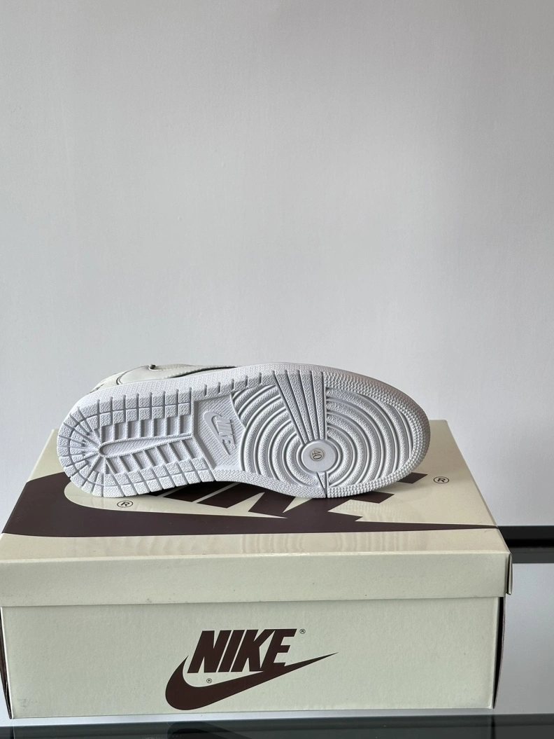 Sleek Nxkx Sneakers 198638