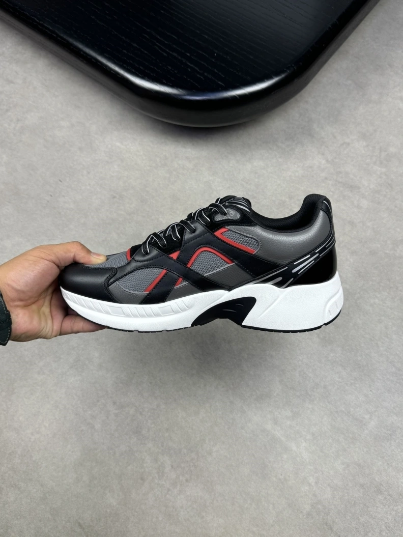 Sophisticated Gxvxnchy Sneakers 152409