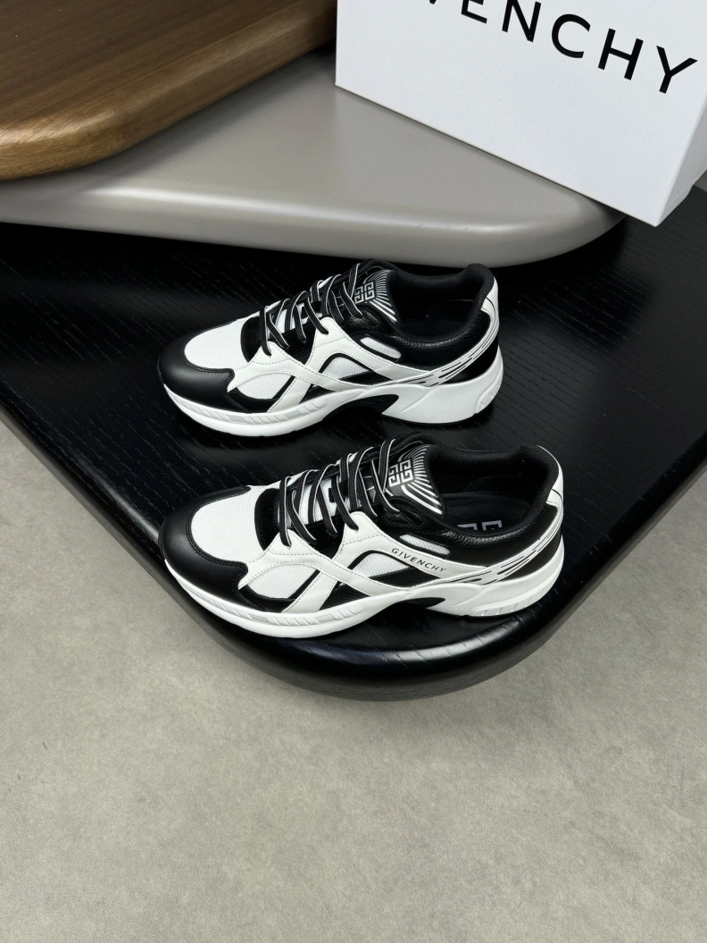 Gxvxnchy Sneakers Affordable 152412