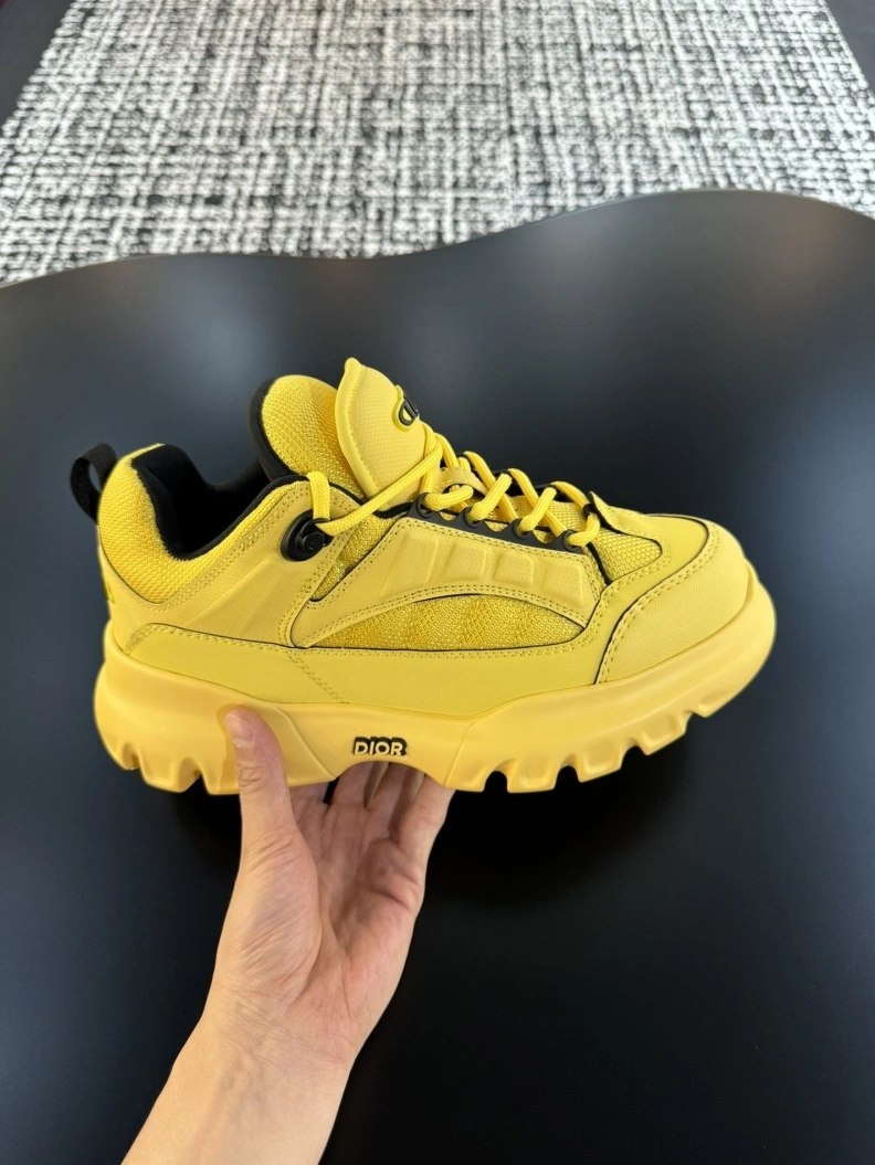 WellDesigned Othxr Sneakers 210708