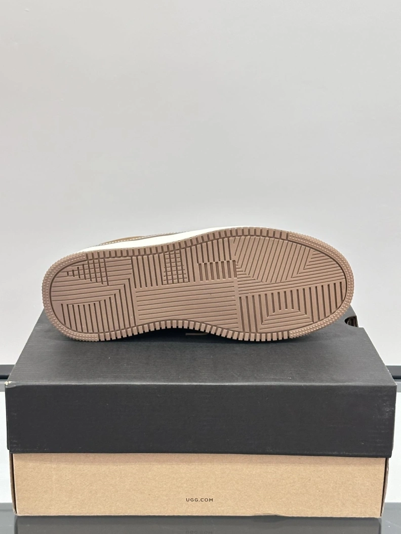 Efficient UGX Casual Shoes 227894