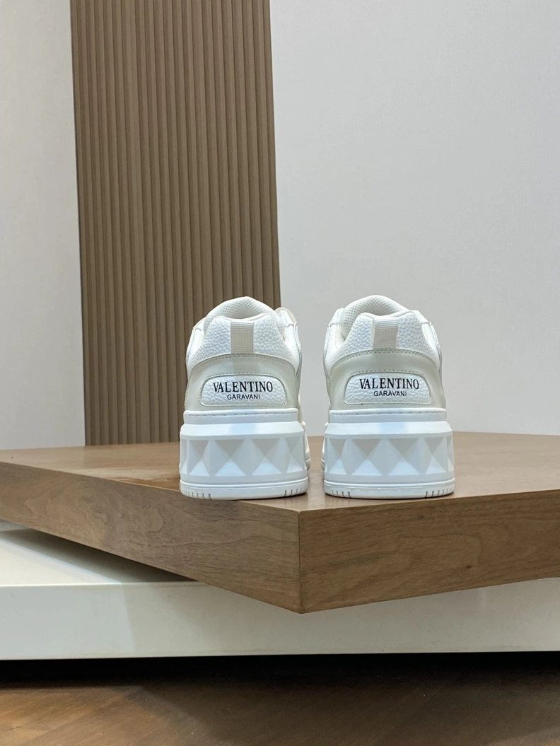 Fashionable Vxlxntino Sneakers 229129