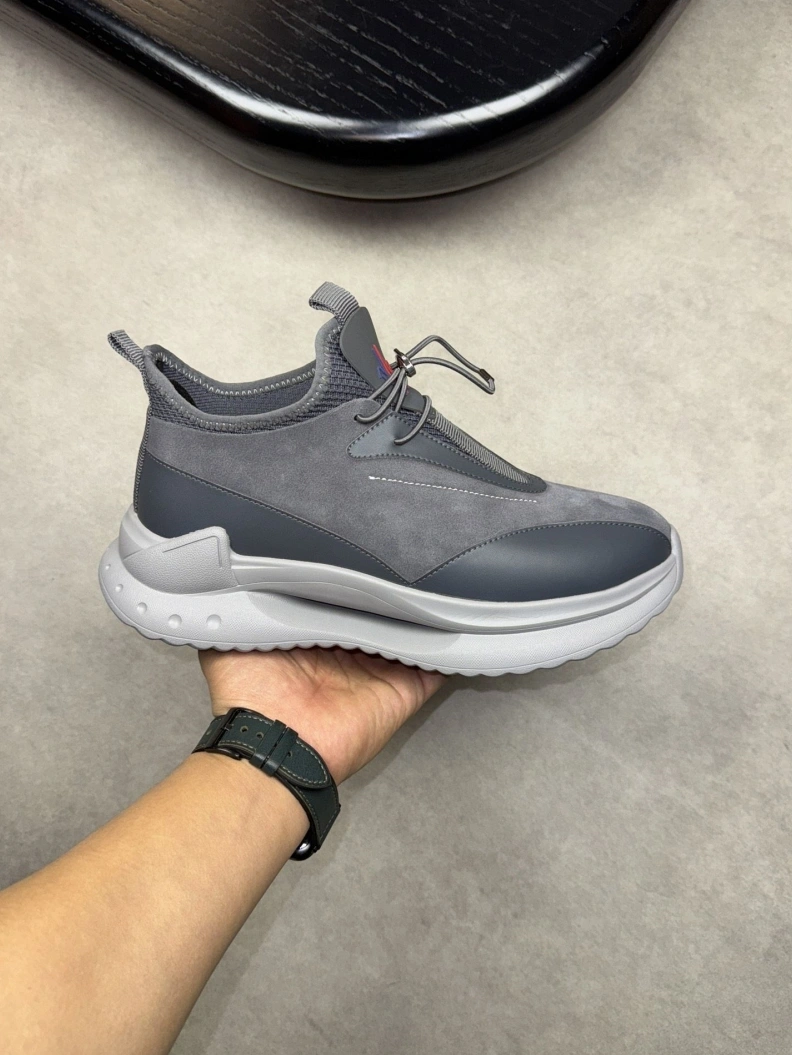 EyeCatching Mxnclxr Sneakers 197319