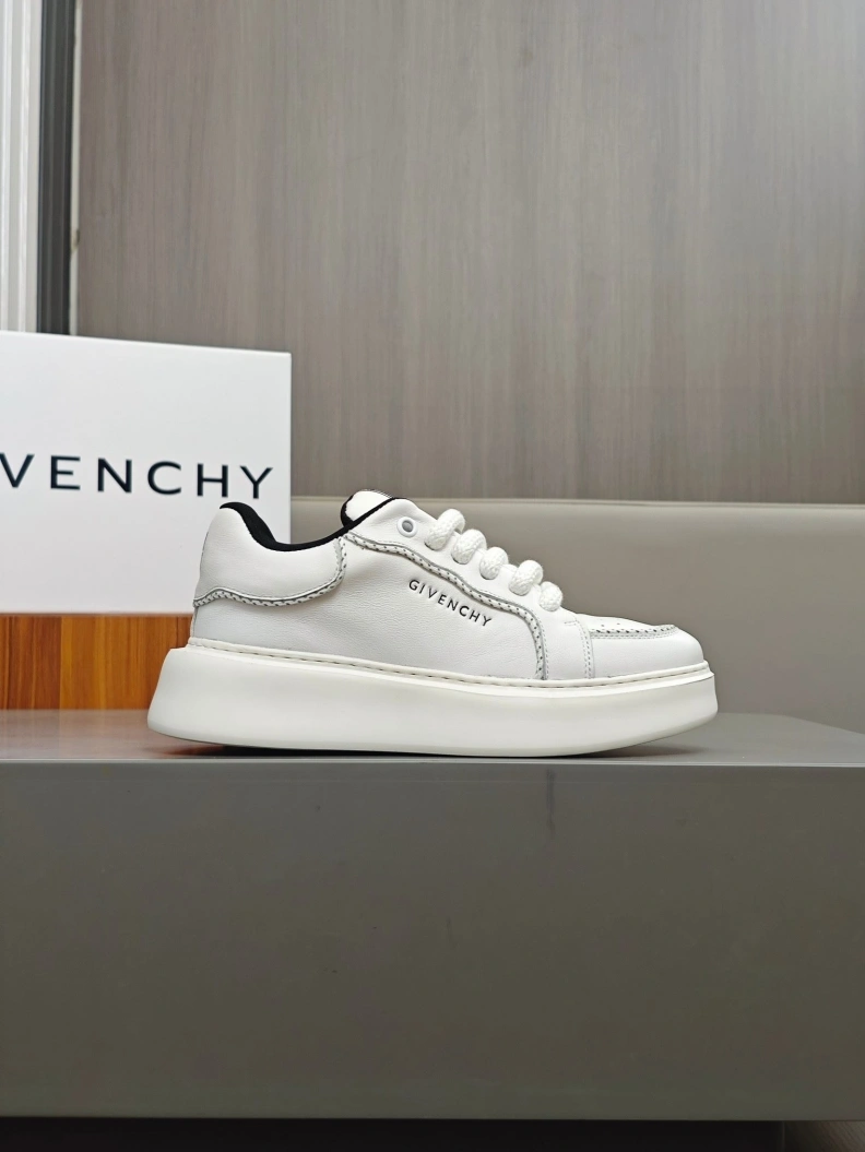 Gxvxnchy Sneakers Elegant 152402