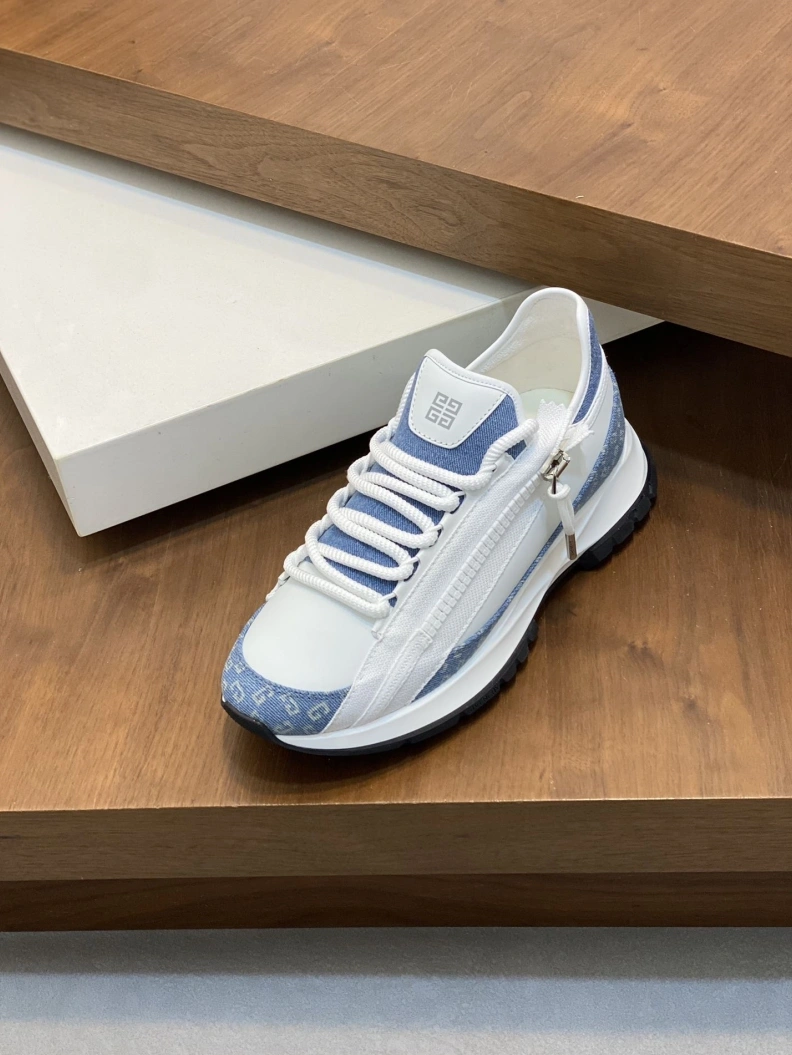 Gxvxnchy Sneakers Practical 152400