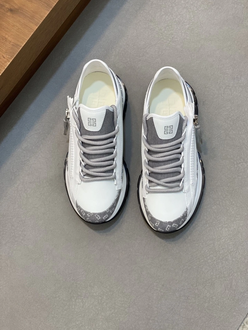 StreetReady Gxvxnchy Sneakers 152405