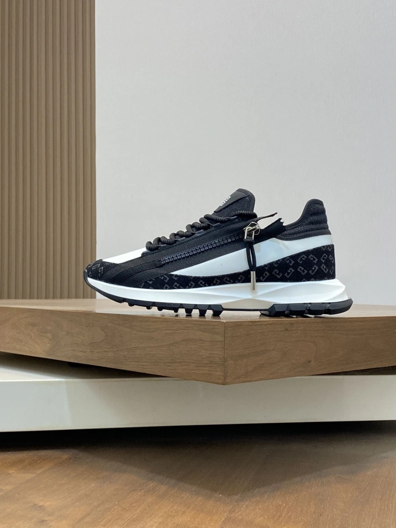 Gxvxnchy Sneakers Stylish 152399