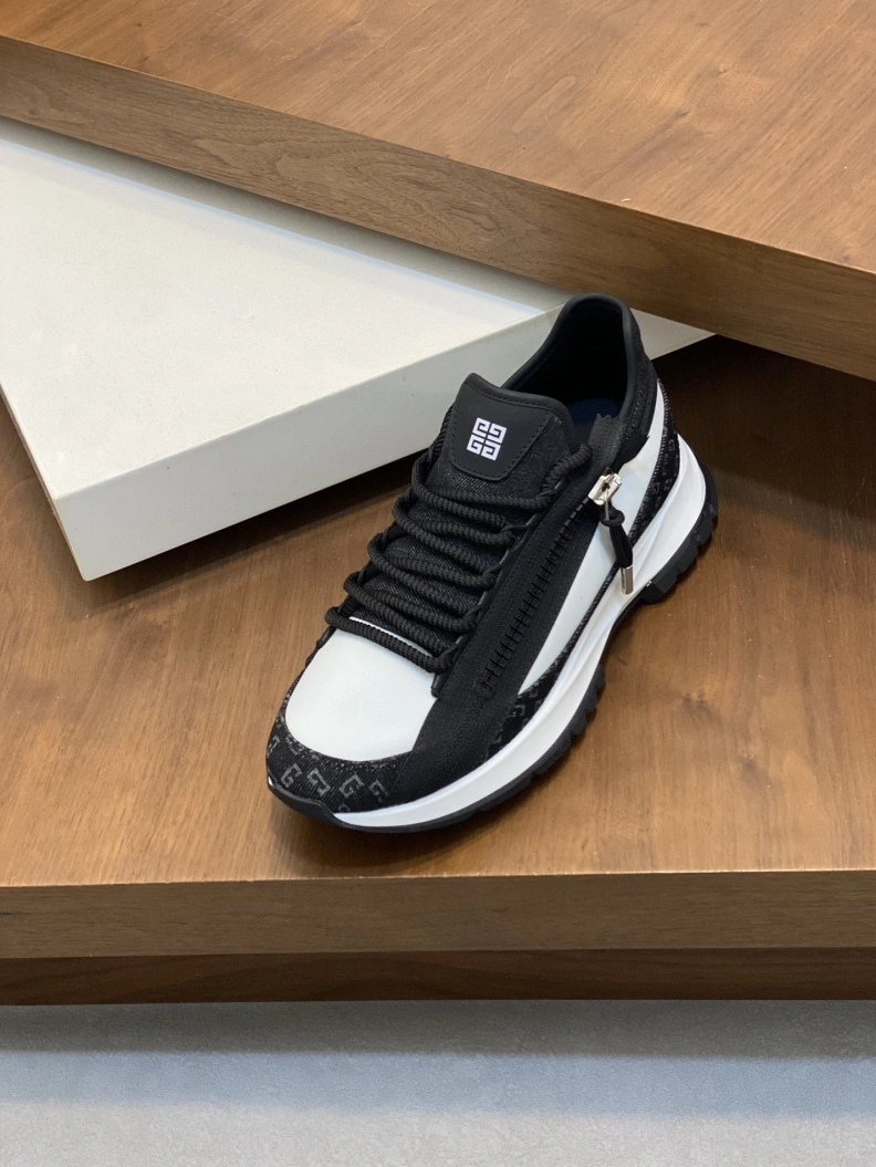 Gxvxnchy Sneakers Stylish 152399