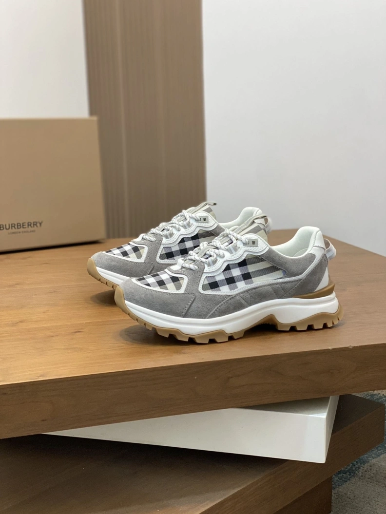 Efficient Bxrbxrry Sneakers 114533