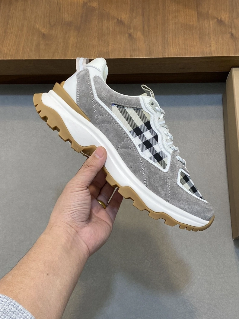 Efficient Bxrbxrry Sneakers 114533