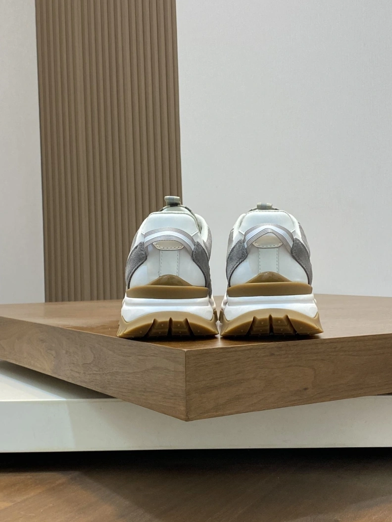 Efficient Bxrbxrry Sneakers 114533
