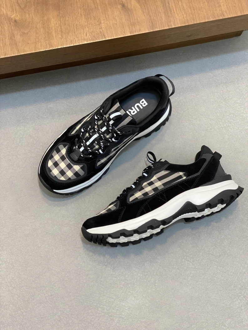 Trendsetting Bxrbxrry Sneakers 114534