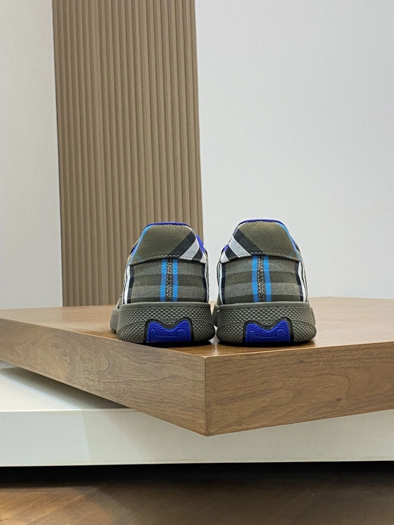 Refined Bxrbxrry Sneakers 114537