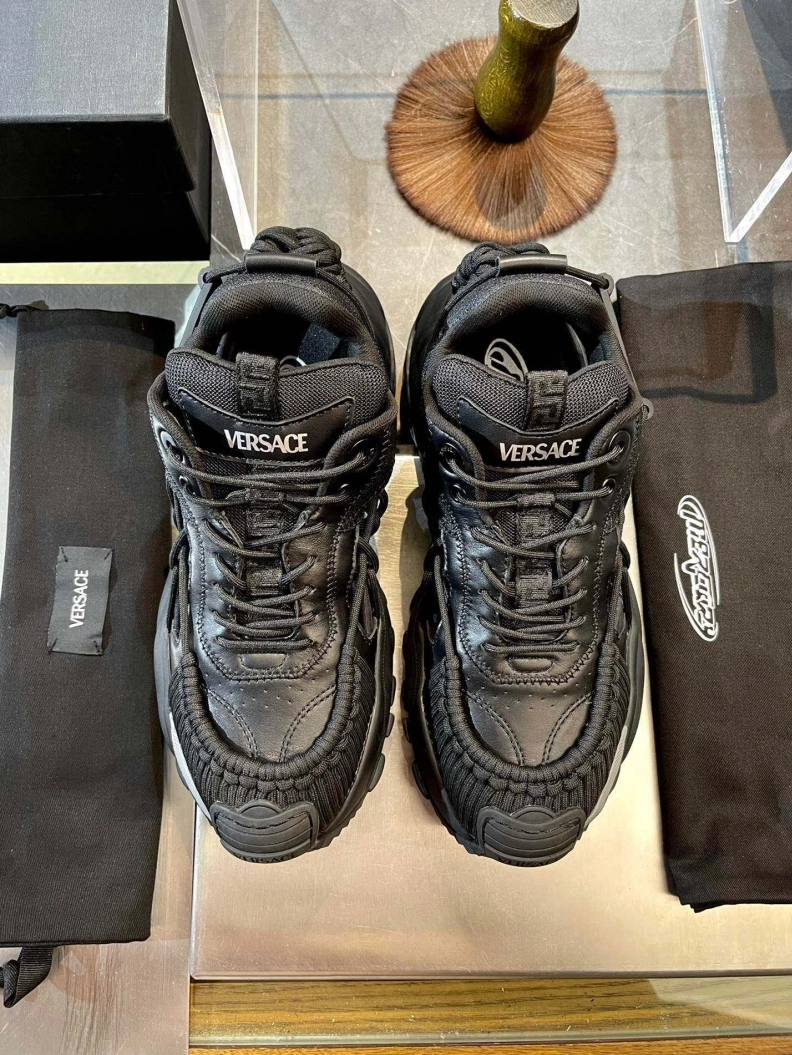 Reliable Gxvxnchy Sneakers 152396