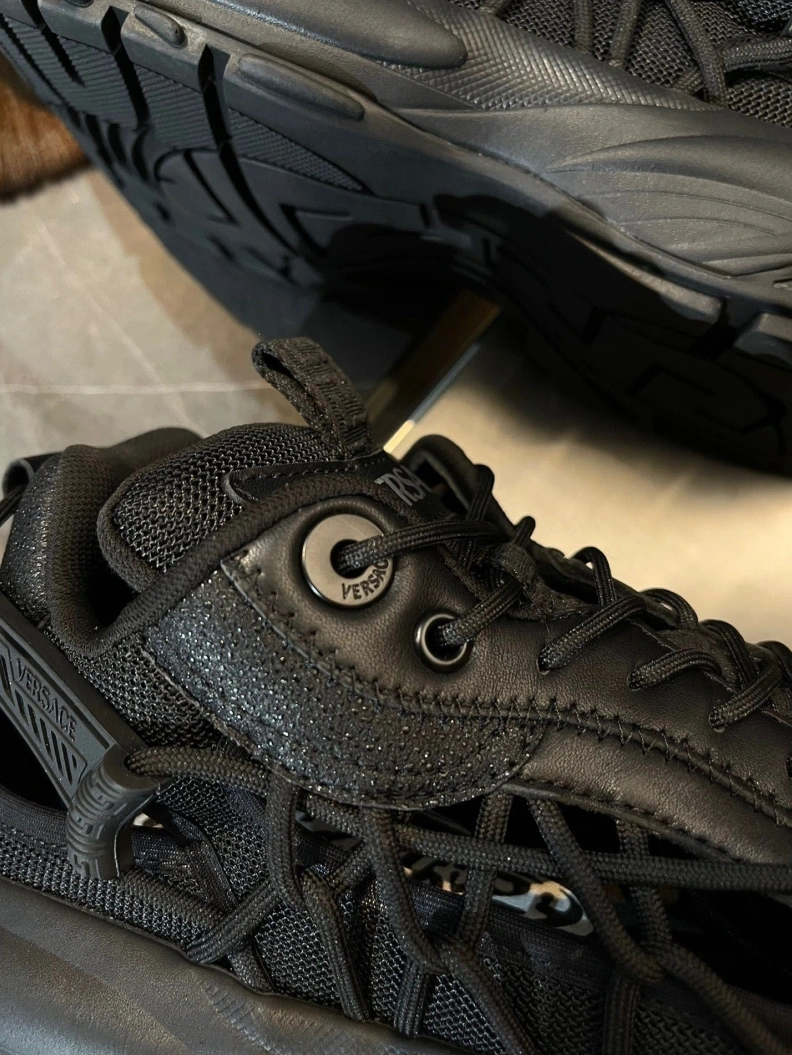 Reliable Gxvxnchy Sneakers 152396