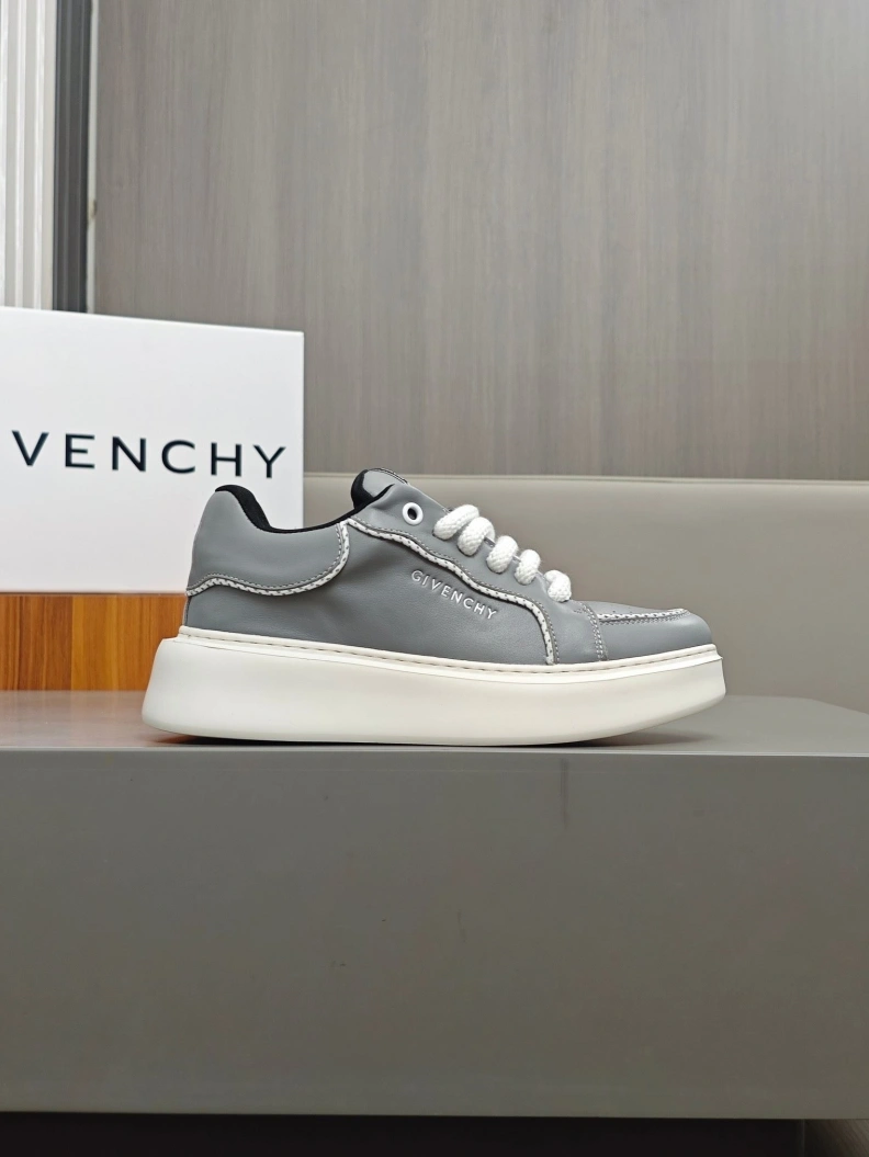 Gxvxnchy Sneakers Classic 152394