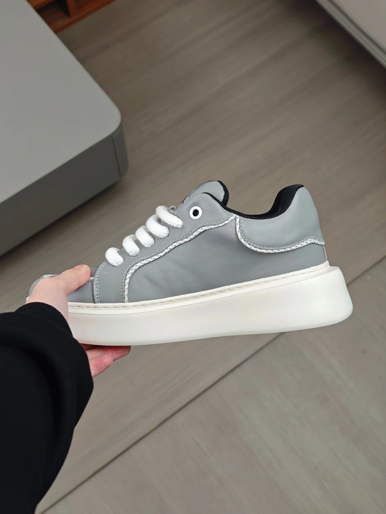 Gxvxnchy Sneakers Classic 152394