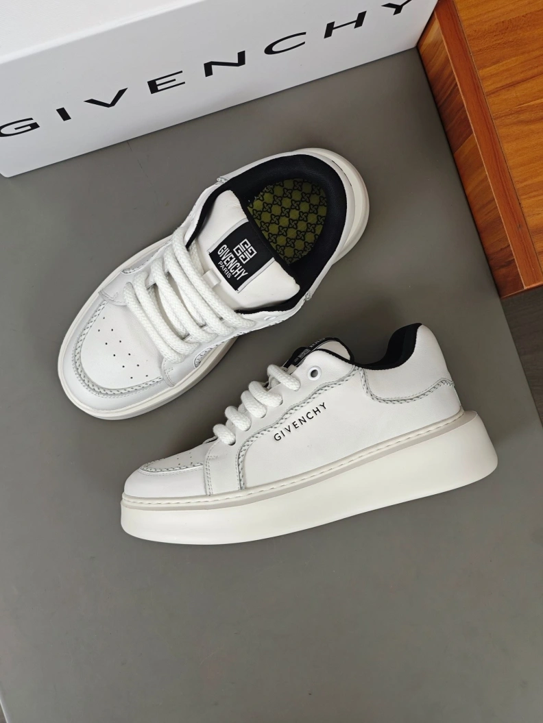 Gxvxnchy Sneakers Practical 152393