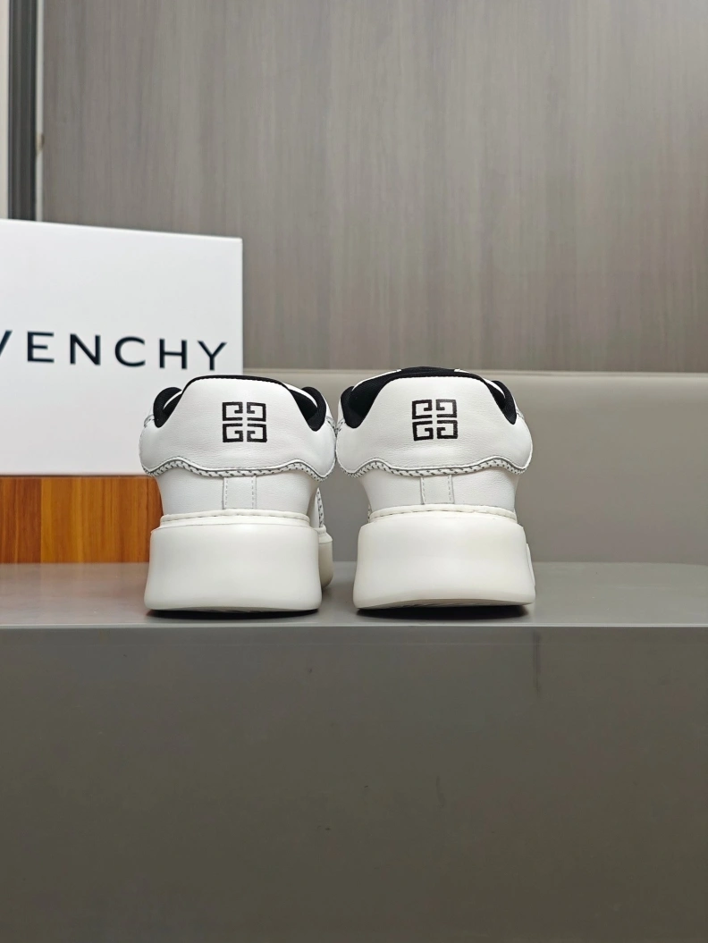 Gxvxnchy Sneakers Practical 152393