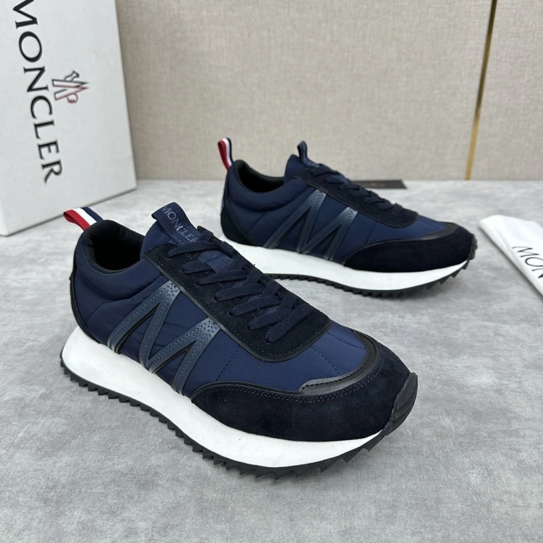 Reliable Mxnxlo Blxhnxk Sneakers 192942
